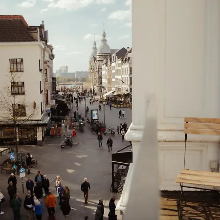 A Place - Boutique & Flats - Oude Koornmarkt 1 Antwerpen